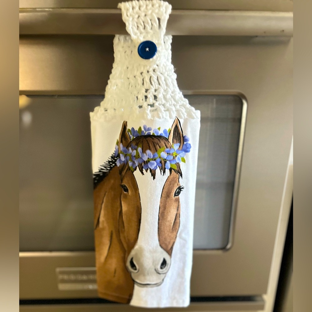 HAND CRAFTED Colorful Horse Crochet Top Hanging Kitchen or Bathroom Hand Towel - Picture 6 of 7